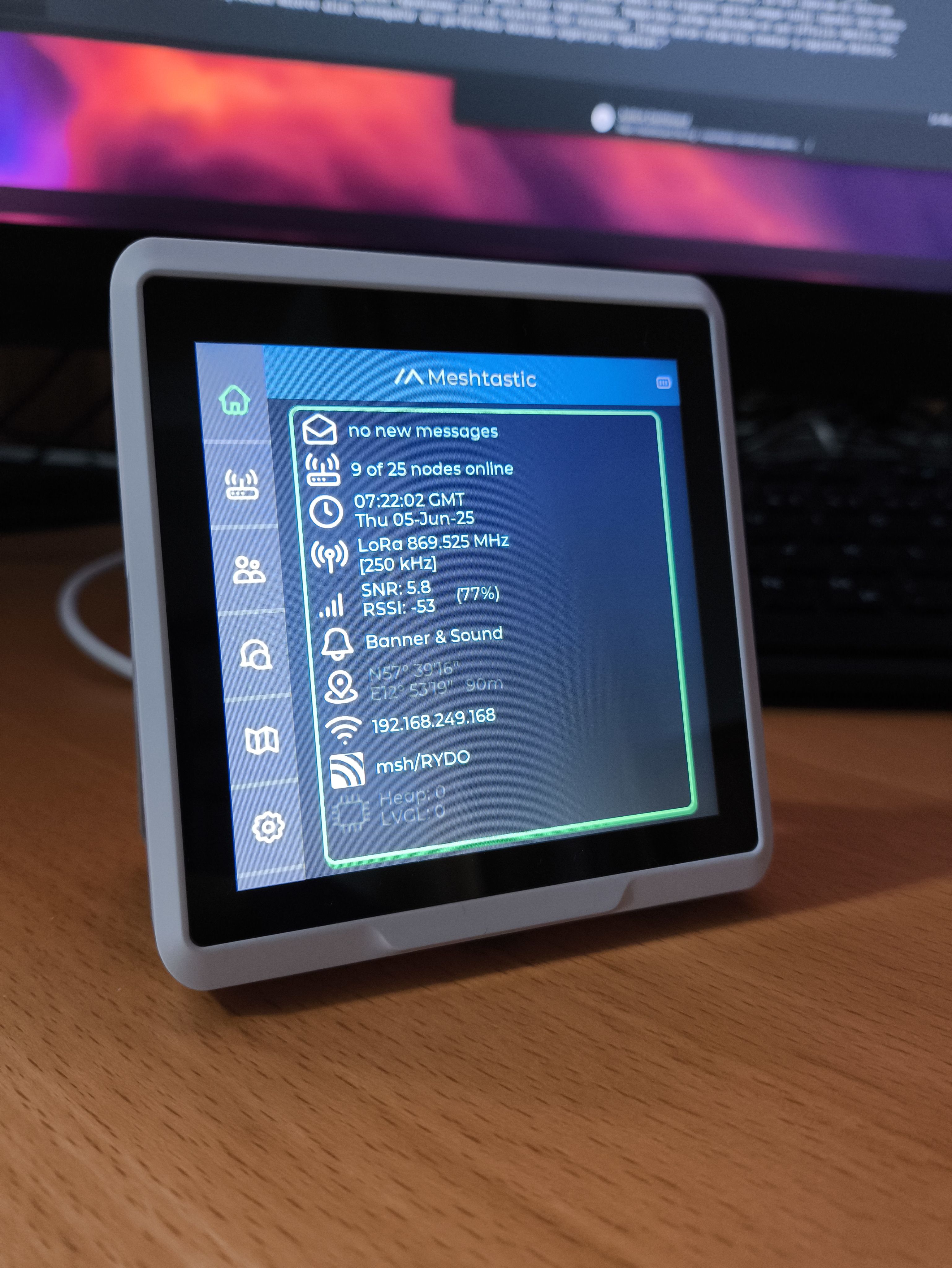 Seeed Studio SenseCAP Indicator D1L